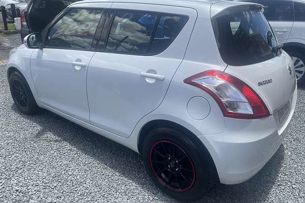 2011 Suzuki Swift GL FZ