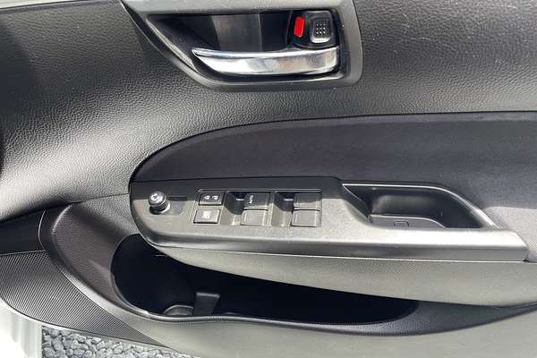 2011 Suzuki Swift GL FZ