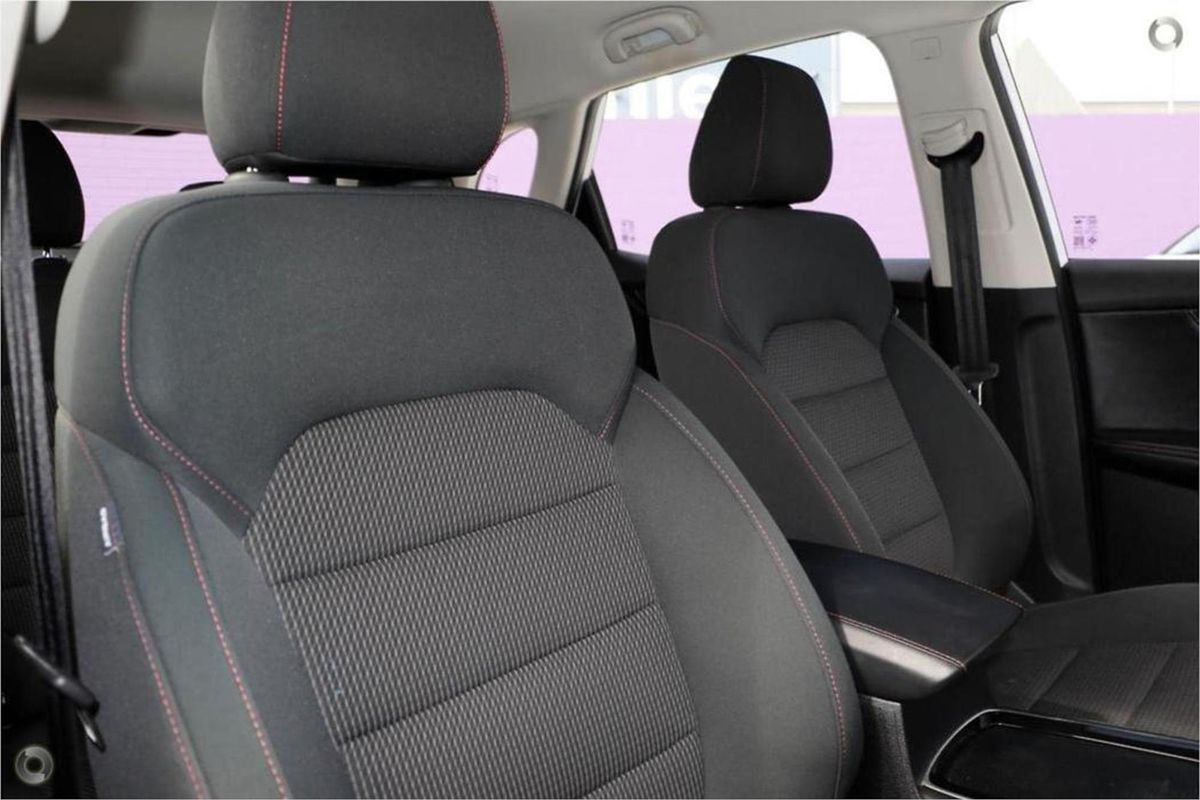 2021 MG HS Core SAS23