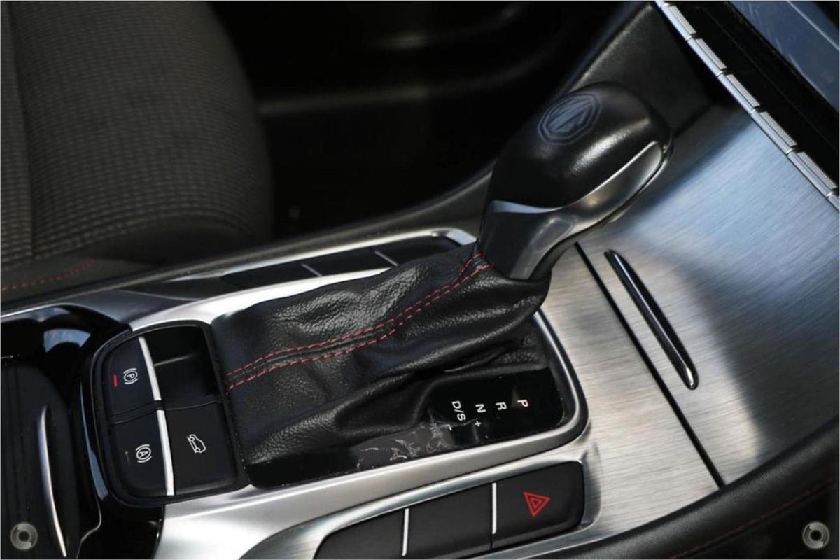 2021 MG HS Core SAS23