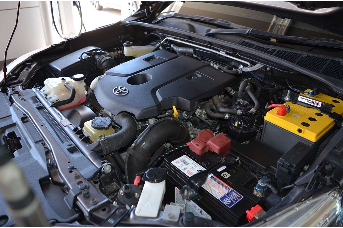 2017 Toyota Hilux SR5 GUN126R 4X4