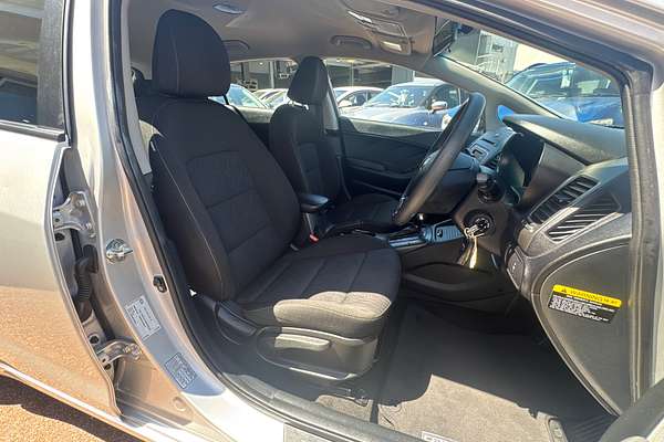 2016 Kia Cerato S YD