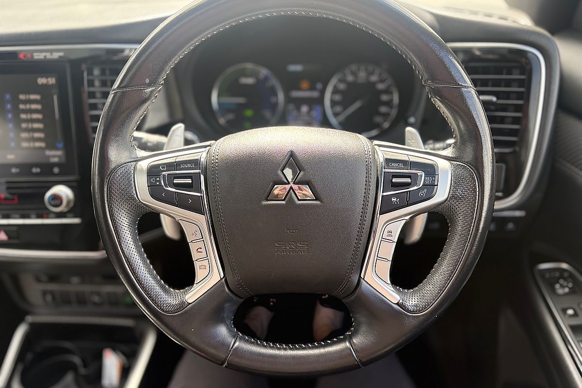 2019 Mitsubishi Outlander PHEV Exceed ZL