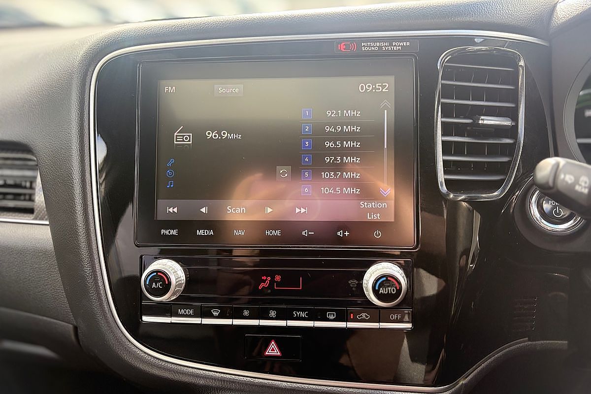 2019 Mitsubishi Outlander PHEV Exceed ZL