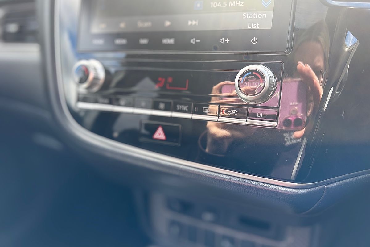 2019 Mitsubishi Outlander PHEV Exceed ZL