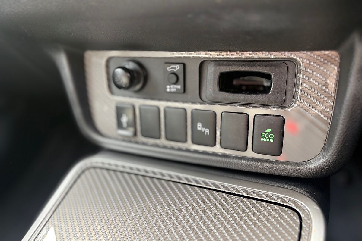 2019 Mitsubishi Outlander PHEV Exceed ZL