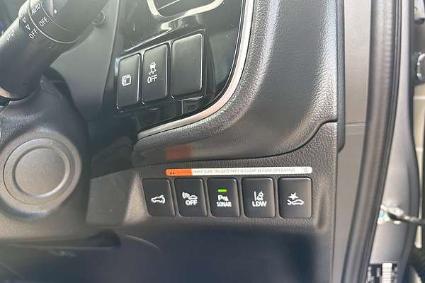 2019 Mitsubishi Outlander PHEV Exceed ZL