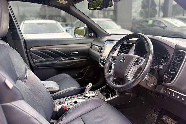 2019 Mitsubishi Outlander PHEV Exceed ZL