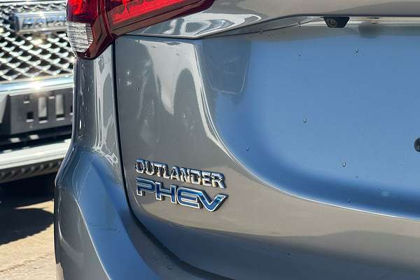 2019 Mitsubishi Outlander PHEV Exceed ZL