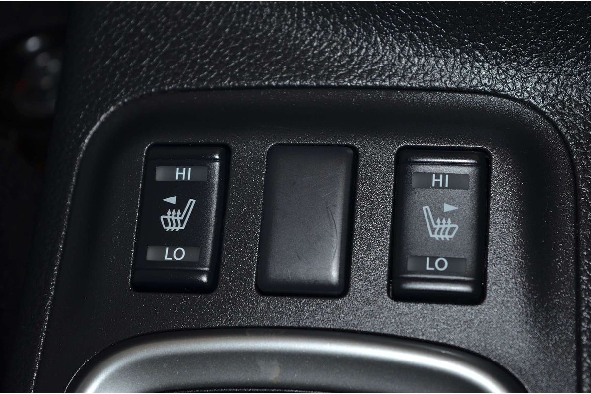 2023 Nissan Navara ST-X D23 4X4