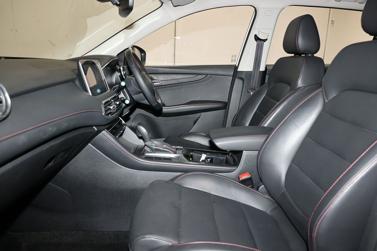 2024 MG HS Vibe SAS23