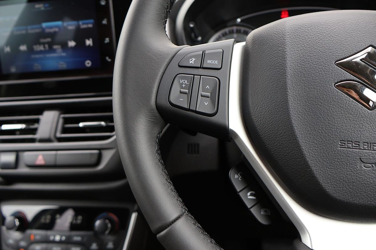 2024 Suzuki S-Cross JYB