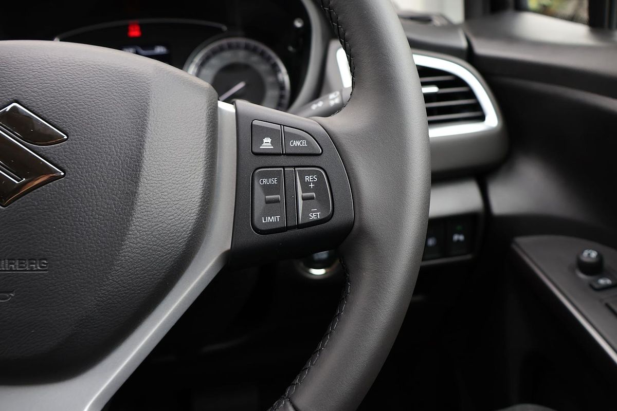 2024 Suzuki S-Cross JYB