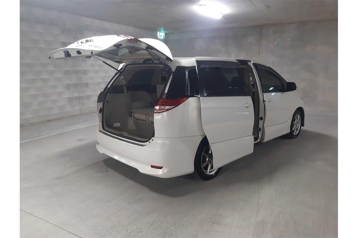 2006 Toyota Estima