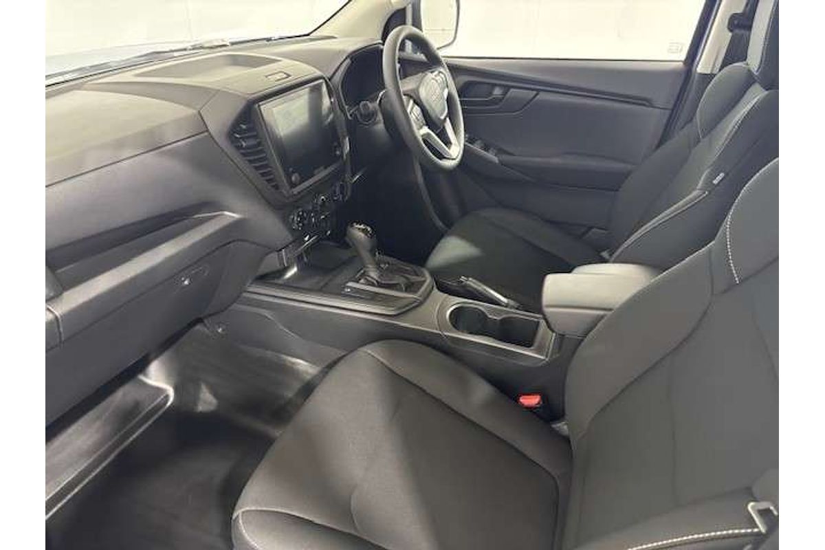 2025 Isuzu D-MAX SX  4X4