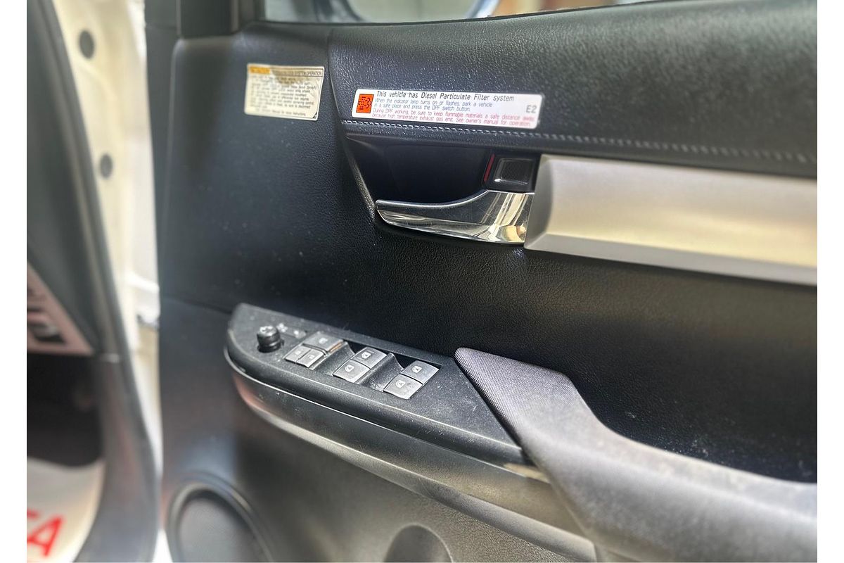 2018 Toyota Hilux SR5 GUN126R 4X4