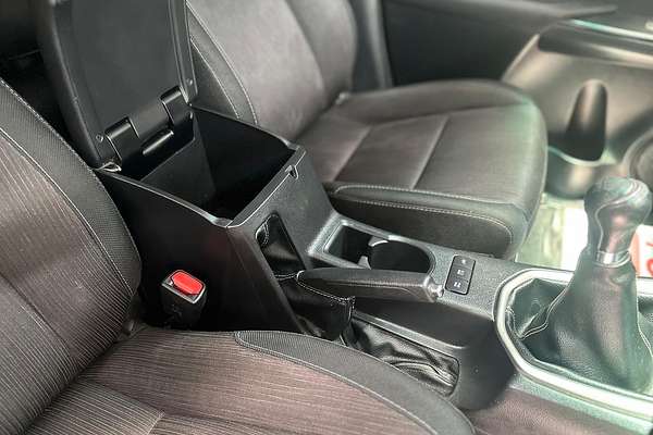 2018 Toyota Hilux SR5 GUN126R 4X4