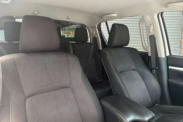 2018 Toyota Hilux SR5 GUN126R 4X4