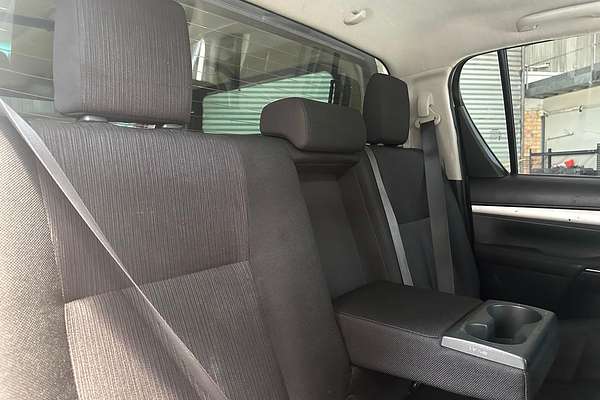 2018 Toyota Hilux SR5 GUN126R 4X4