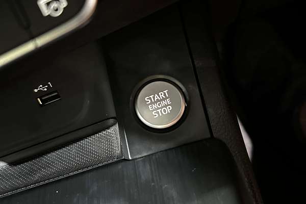 2019 Audi A4 40 TFSI S line B9