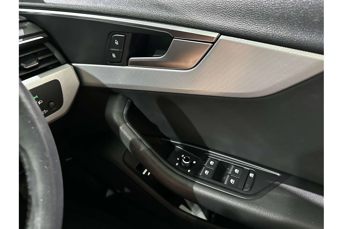 2019 Audi A4 40 TFSI S line B9