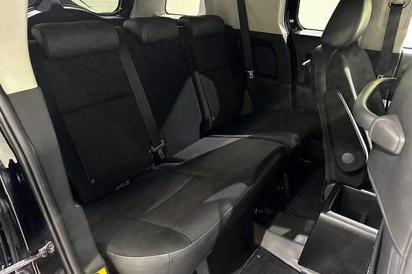 2015 Toyota FJ Cruiser  GSJ15R