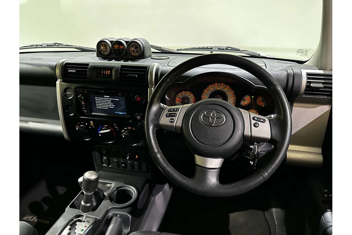 2015 Toyota FJ Cruiser  GSJ15R