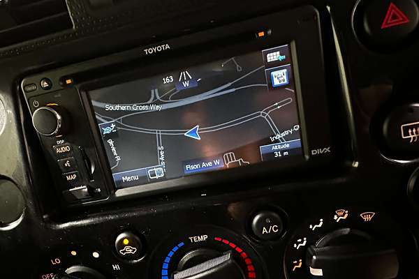 2015 Toyota FJ Cruiser  GSJ15R