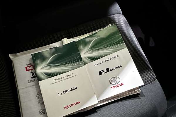 2015 Toyota FJ Cruiser  GSJ15R