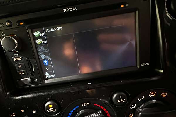 2015 Toyota FJ Cruiser  GSJ15R