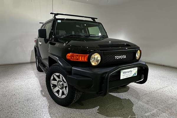 2015 Toyota FJ Cruiser  GSJ15R