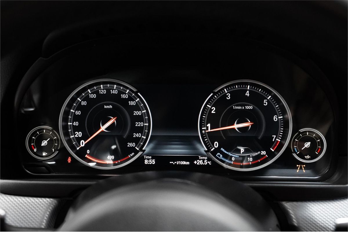 2015 BMW 5 Series 520i M Sport F10 LCI