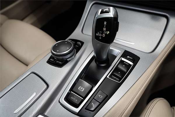 2015 BMW 5 Series 520i M Sport F10 LCI