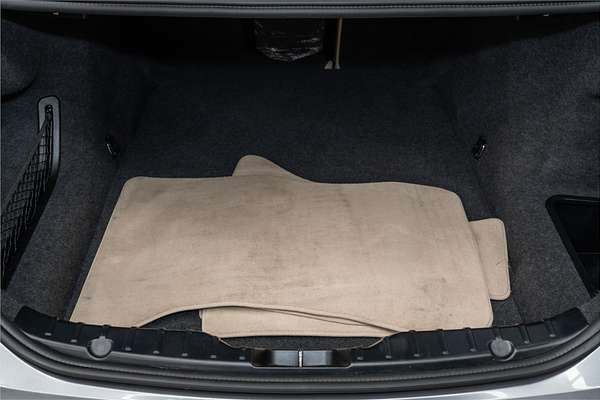 2015 BMW 5 Series 520i M Sport F10 LCI