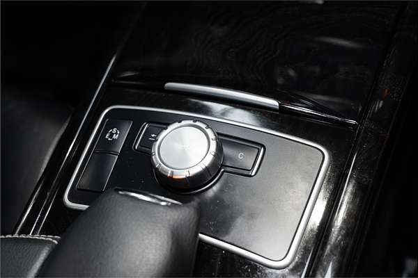 2012 Mercedes-Benz E-Class E350 BlueEFFICIENCY Avantgarde W212