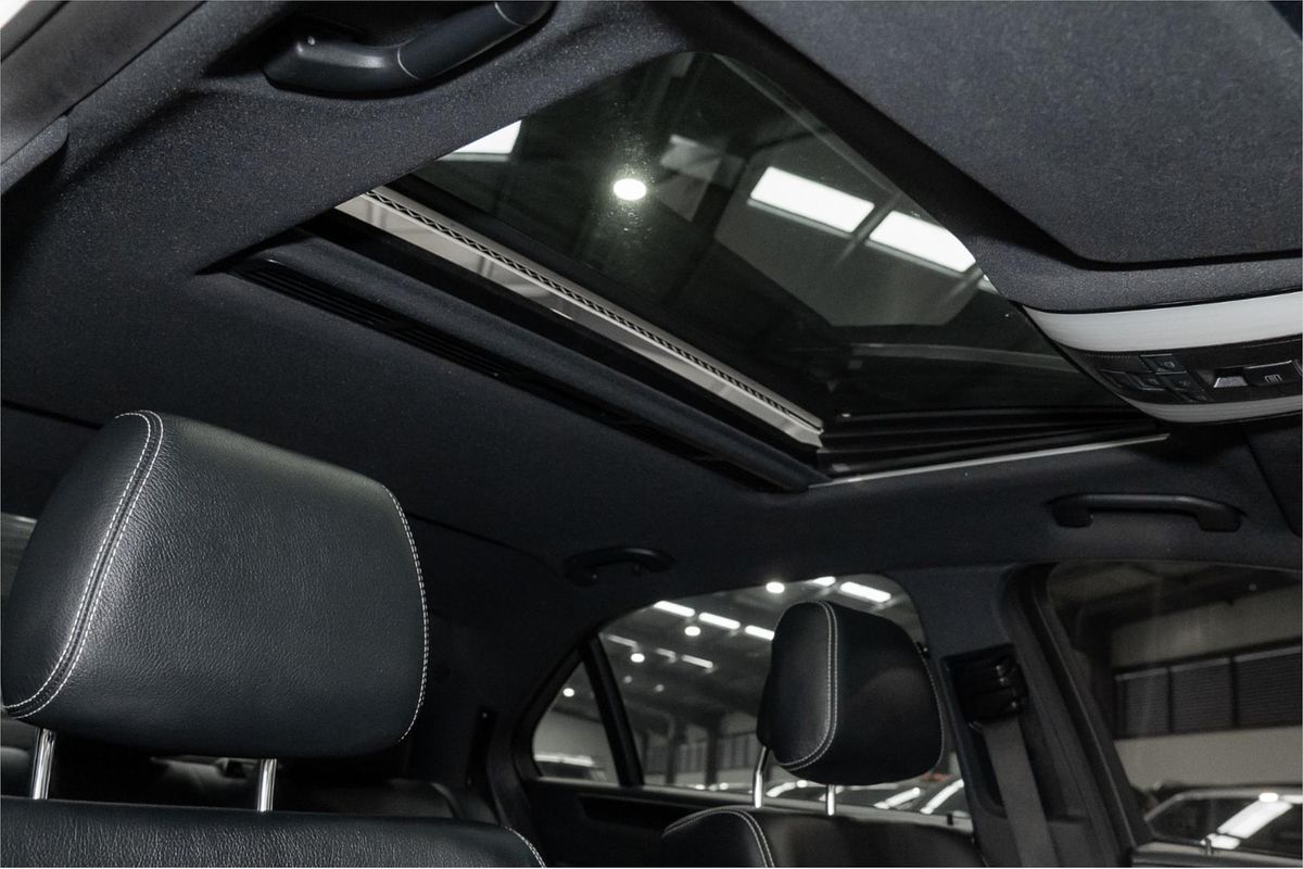 2012 Mercedes-Benz E-Class E350 BlueEFFICIENCY Avantgarde W212