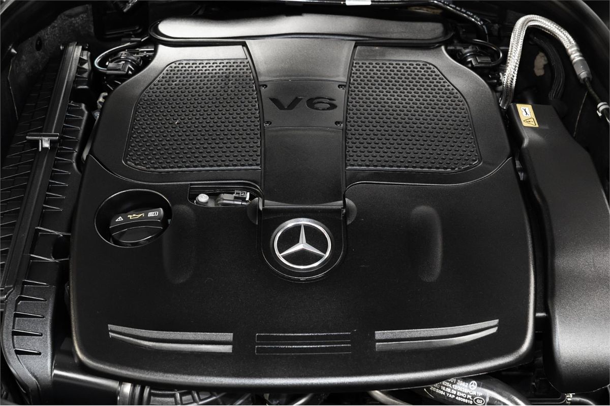 2012 Mercedes-Benz E-Class E350 BlueEFFICIENCY Avantgarde W212