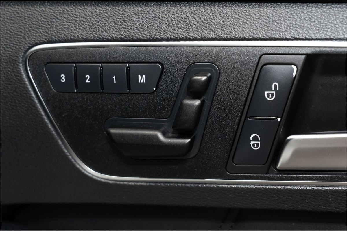 2012 Mercedes-Benz E-Class E350 BlueEFFICIENCY Avantgarde W212