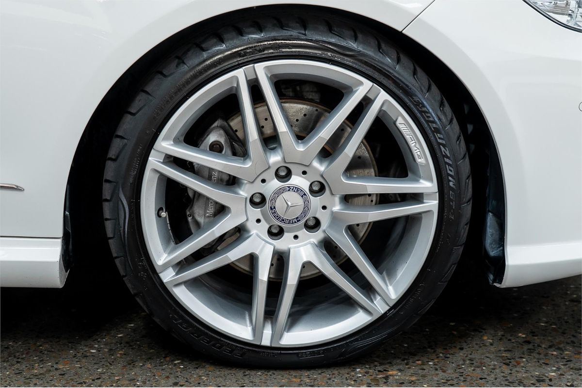 2012 Mercedes-Benz E-Class E350 BlueEFFICIENCY Avantgarde W212