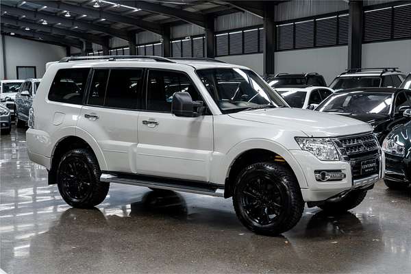 2016 Mitsubishi Pajero GLX NX