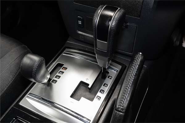 2016 Mitsubishi Pajero GLX NX