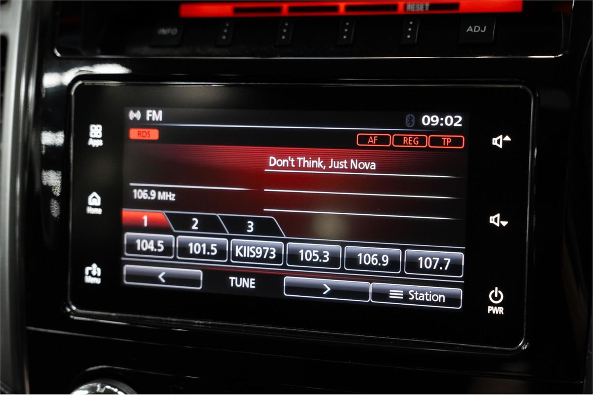 2016 Mitsubishi Pajero GLX NX