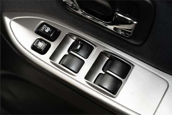 2016 Mitsubishi Pajero GLX NX