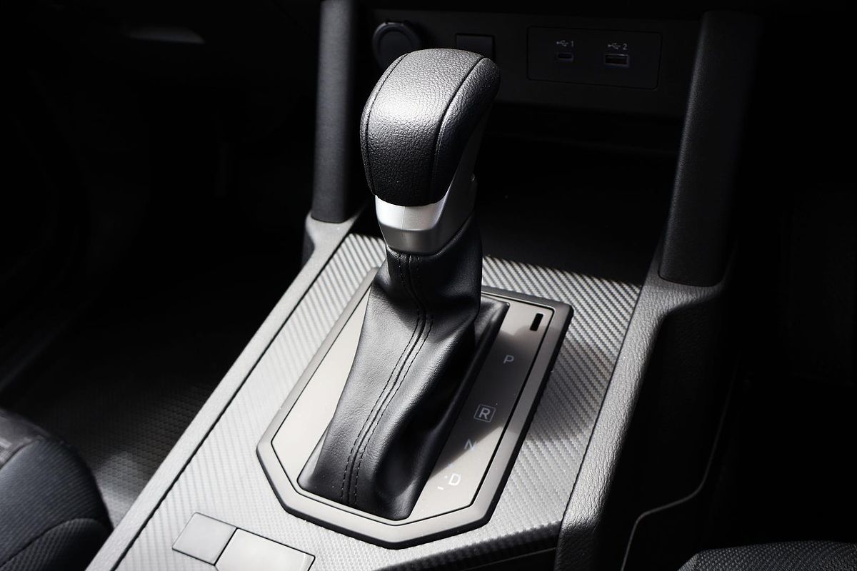 2025 Mitsubishi Triton GLX MV 4X4