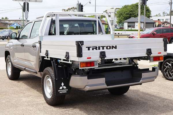 2025 Mitsubishi Triton GLX MV 4X4