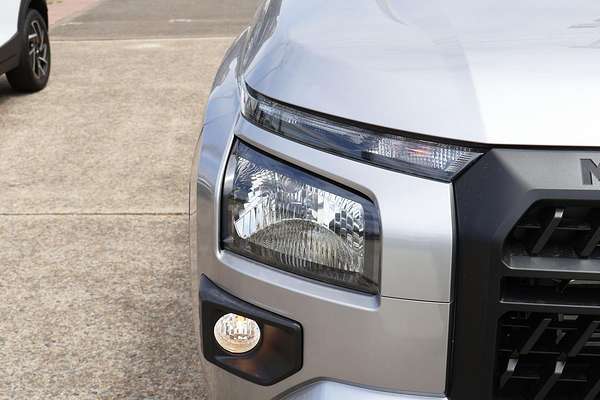 2025 Mitsubishi Triton GLX MV 4X4