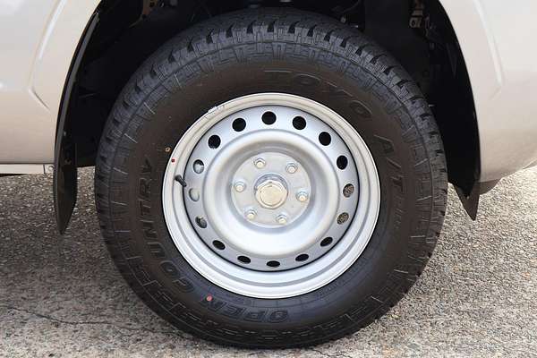 2025 Mitsubishi Triton GLX MV 4X4