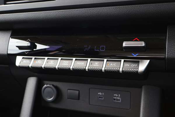 2025 Mitsubishi Triton GLX MV 4X4