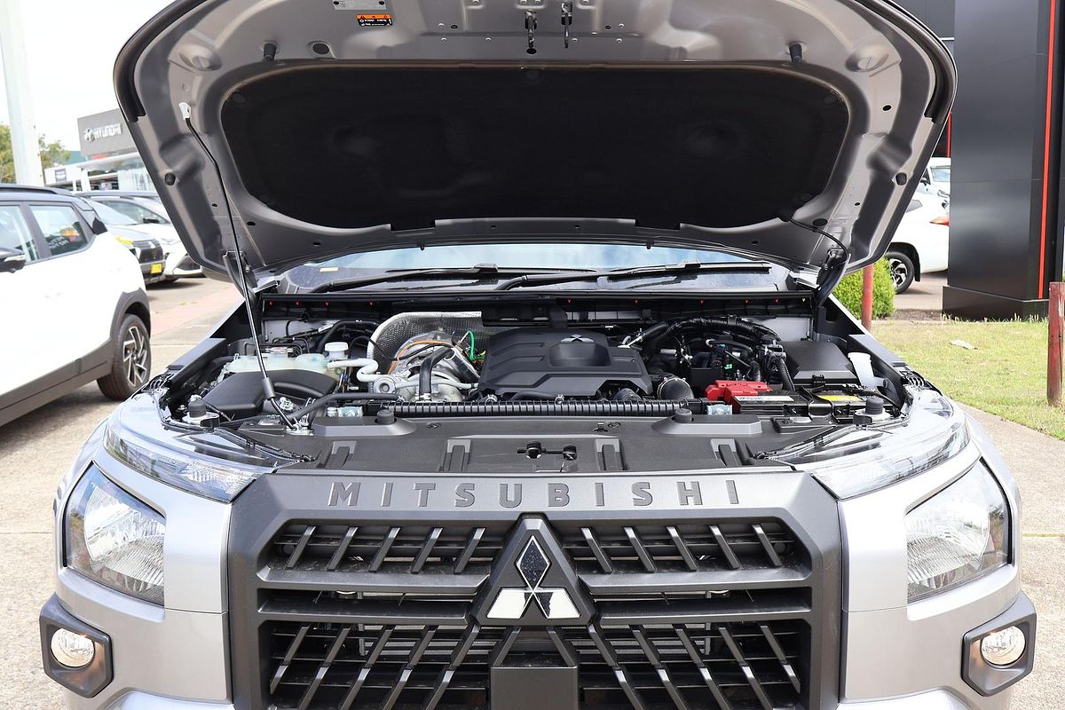 2025 Mitsubishi Triton GLX MV 4X4