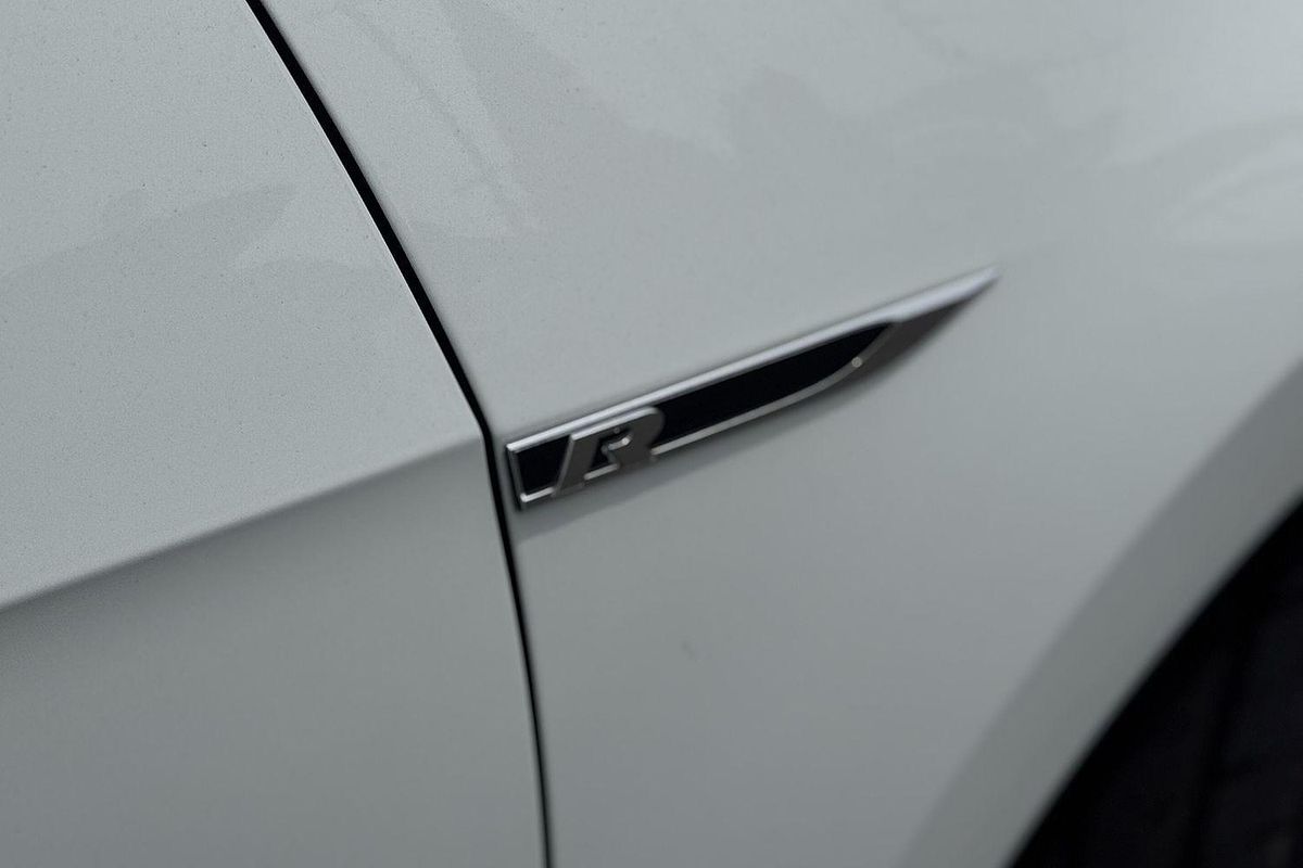 2015 Volkswagen Golf R 7